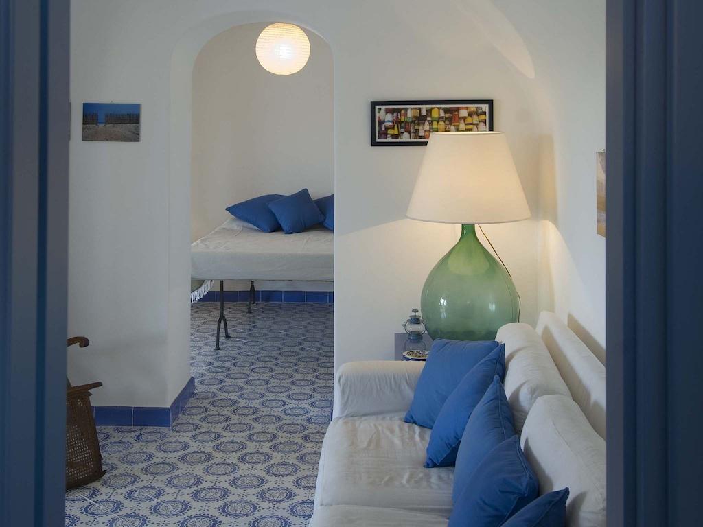 Harmattan Villa Lipari  Room photo