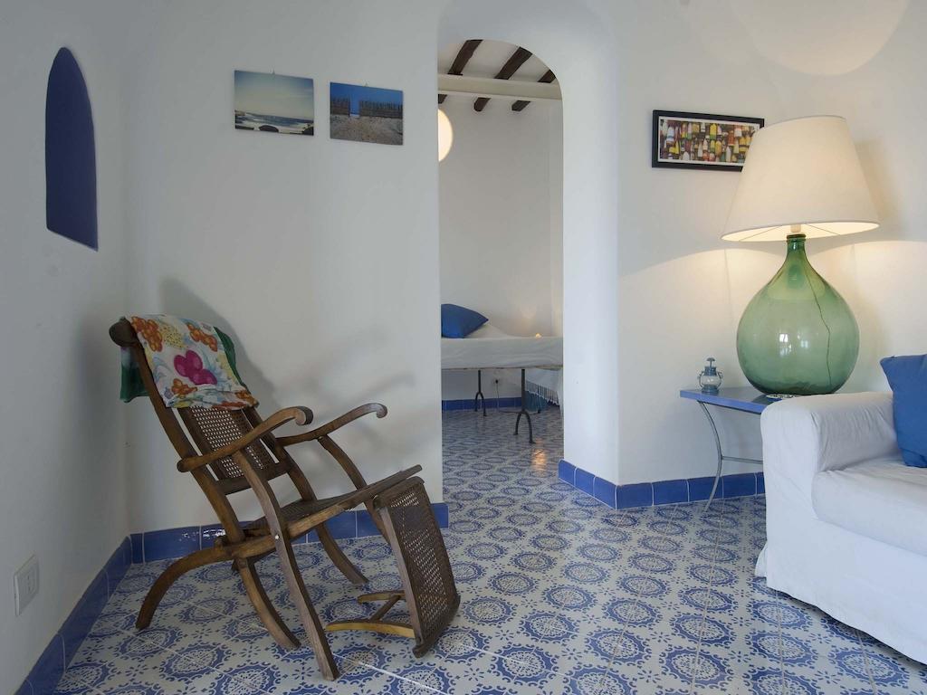 Harmattan Villa Lipari  Room photo